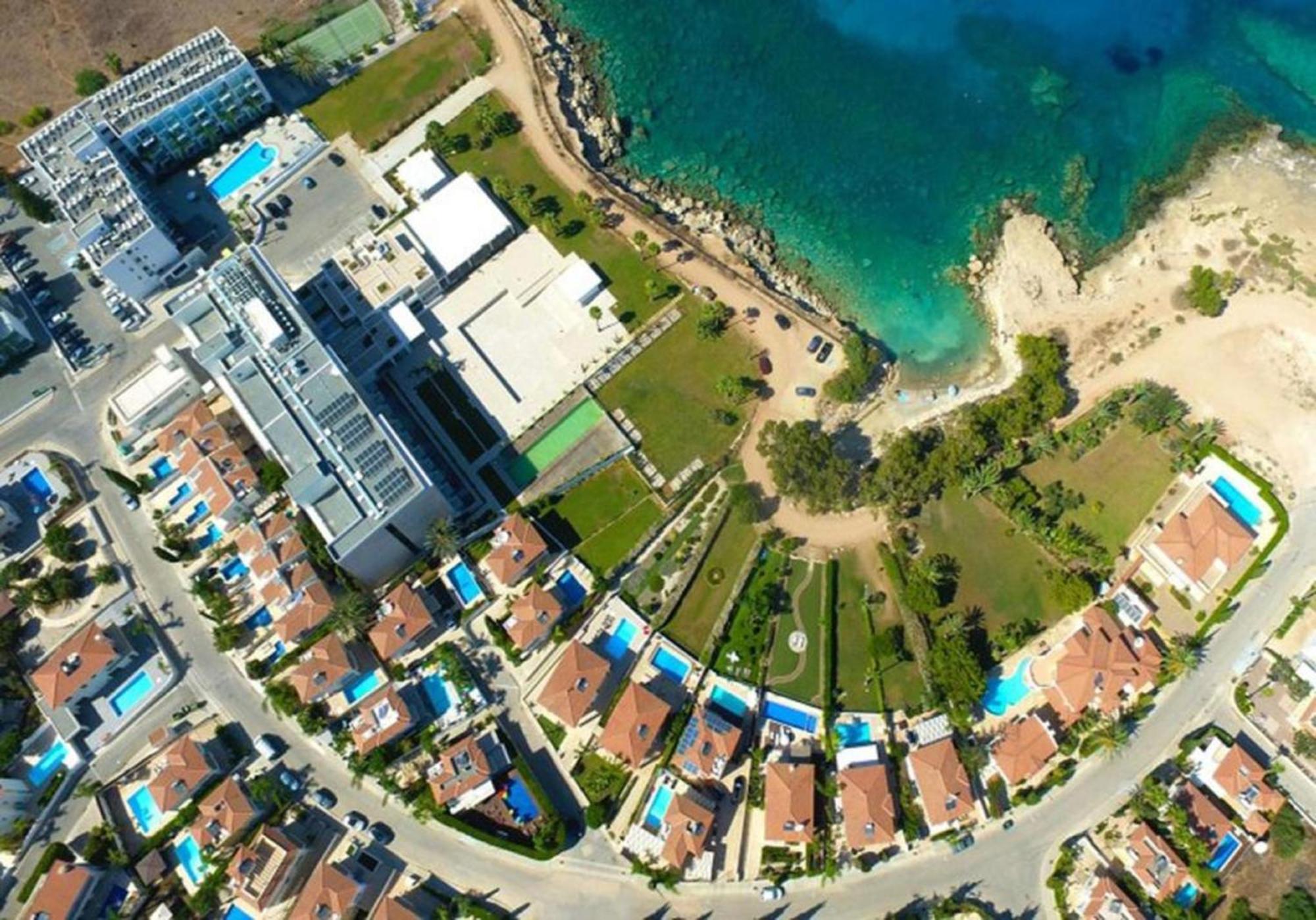 Calypso - Coralli Beachfront Apartment Protaras Exterior photo